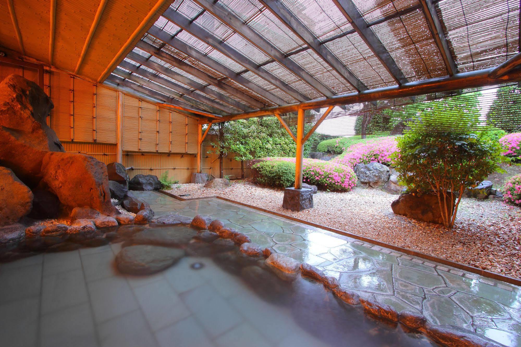 Kasugai View Hotel Fuefuki Extérieur photo